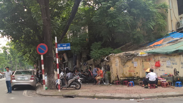 Lấn chiếm vỉa hè Hà Nội – căn bệnh nan y ảnh 3